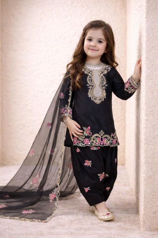 Premium Quality Ready To Wear OC 245 Crep Black Kids clothing suppliers in Mumbai